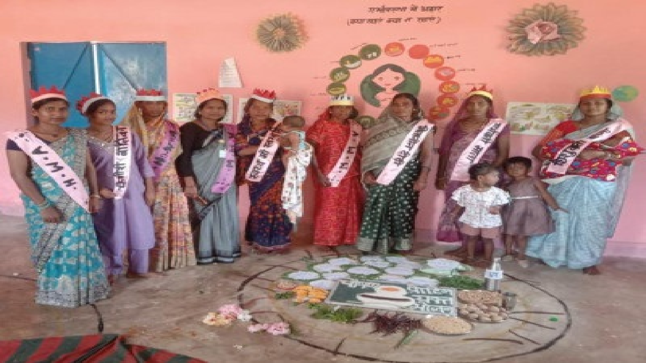 CG : आंगनबाड़ी केंद्रों में पोषण जागरूकता के साथ सेवा गतिविधियां जारी …