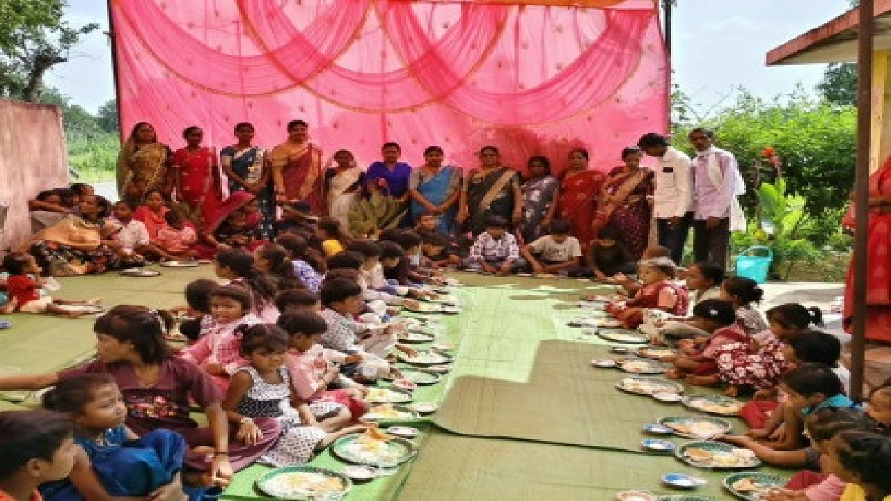 CG : आंगन मिलन सेवा कार्यक्रम में गूंजा पोषण …