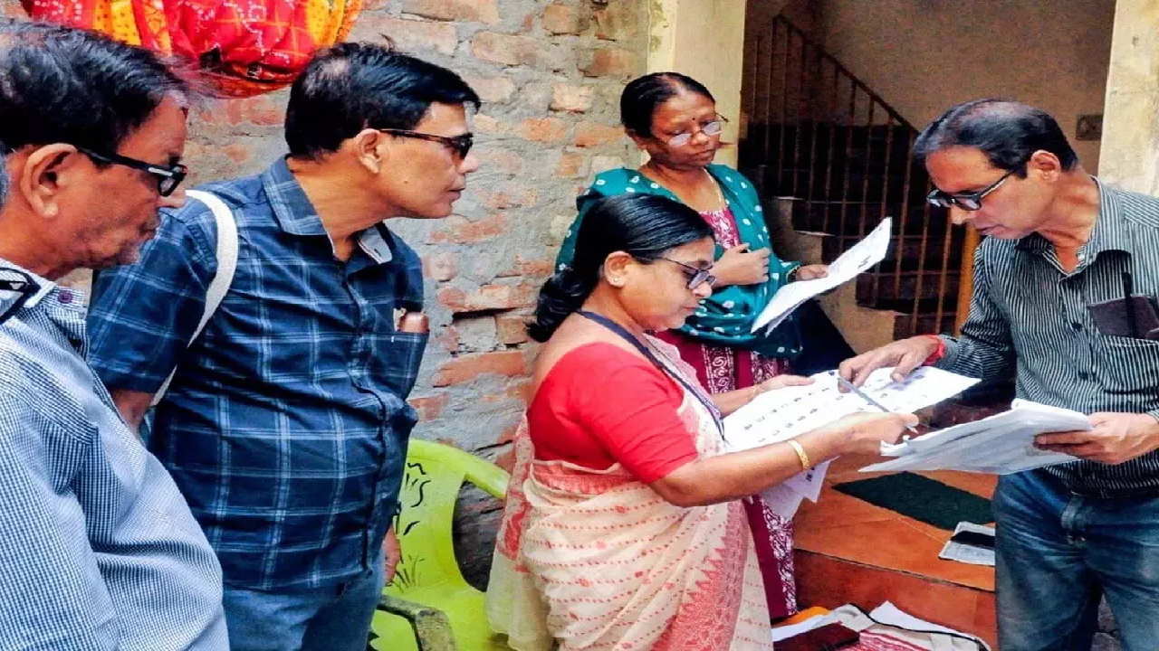 CG NEWS: फिर घर-घर पहुंचेंगे BLO, मतदाता सूची पर बड़ा अपडेट …