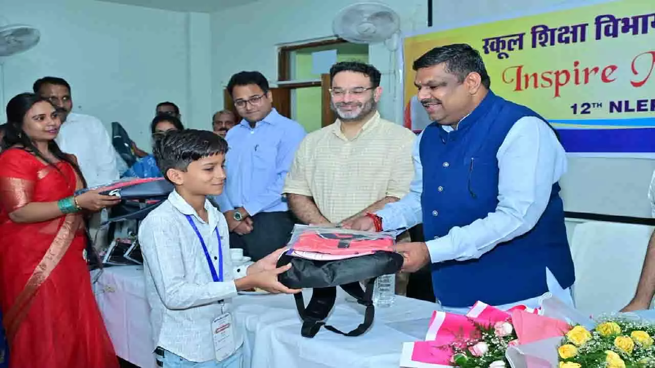 CG : इंस्पायर अवार्ड योजना से बच्चों में नवाचार और वैज्ञानिक सोच को मिल रहा प्रोत्साहन: शिक्षा मंत्री गजेन्द्र यादव …