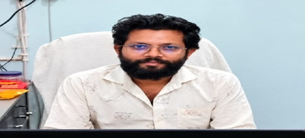 राजनांदगांव : प्रधानमंत्री स्वनिधि योजना से उत्तम कुमार जमूरिया को मिला व्यवसाय विस्तार के लिए ऋण सहायता …