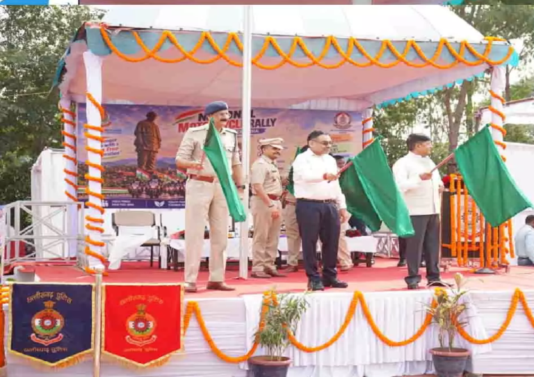 CG : रायपुर से निकली राष्ट्रीय बाइक रैली, DGP अरुण देव गौतम ने दिखाई हरी झंडी …
