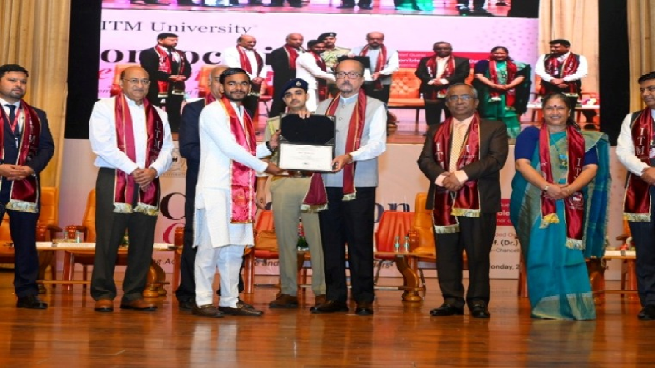 CG : अपने आइडिया को स्टार्टअप में बदलें : राज्यपाल डेका …