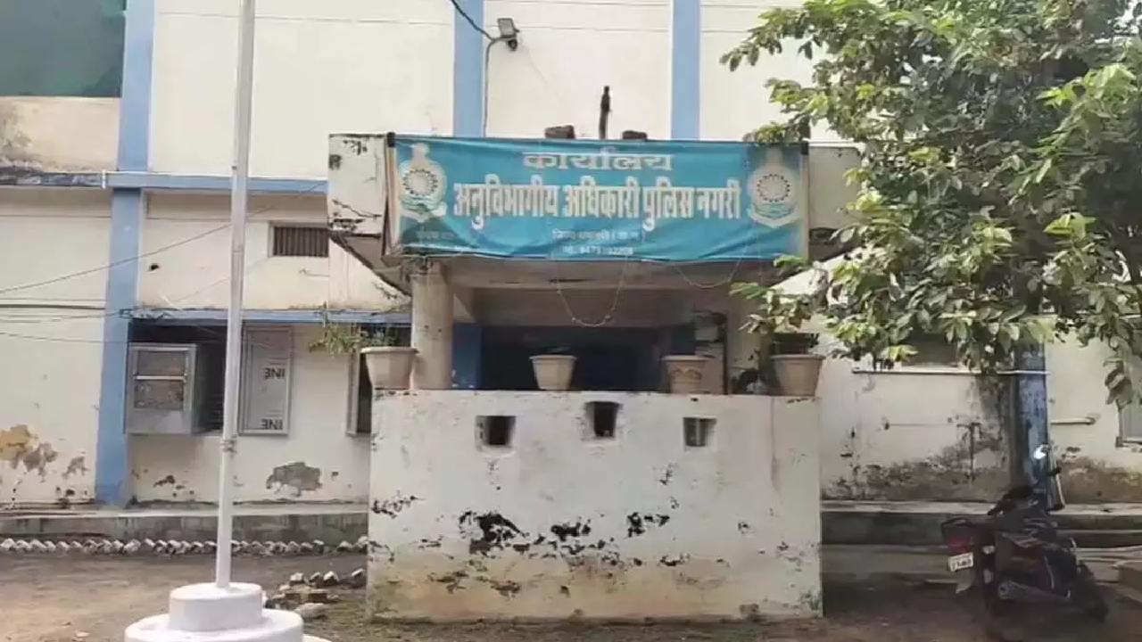 CG : रिश्तों का कत्ल! मोबाइल चलाने पर टोका, विवाद बढ़ा तो छोटे भाई की चली गई जान …
