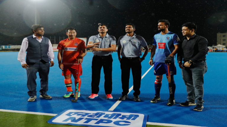 CG : बैलाडिला बुल्स ने दर्ज की पहली जीत, सेमीफाइनल की आस बाकी …