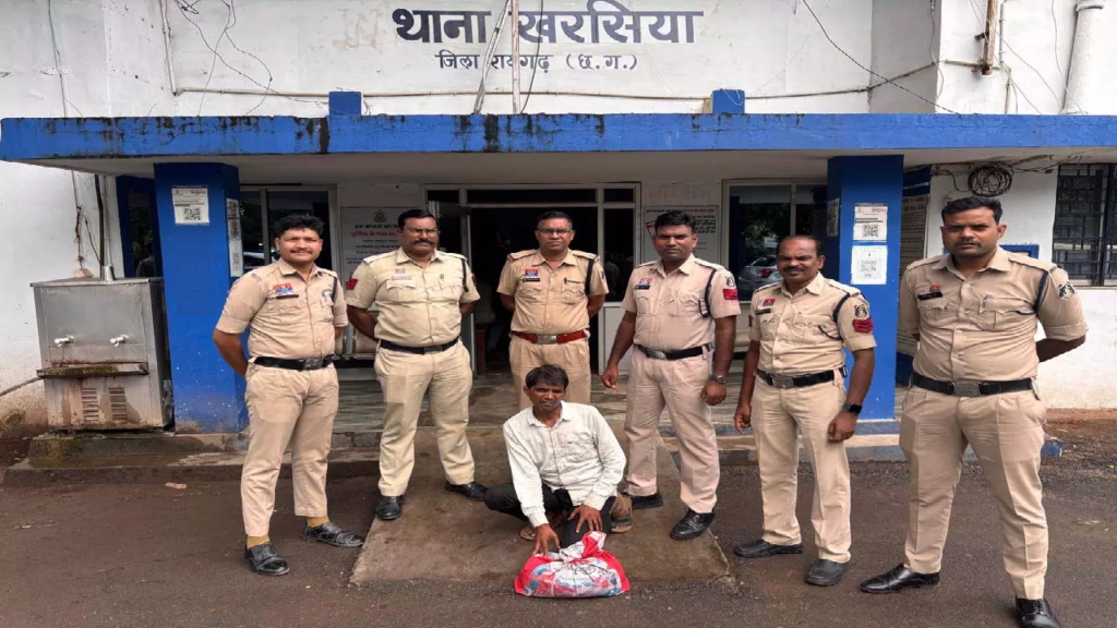 CG : खरसिया पुलिस की बड़ी कार्रवाई, गांजे के साथ तस्कर गिरफ्तार …