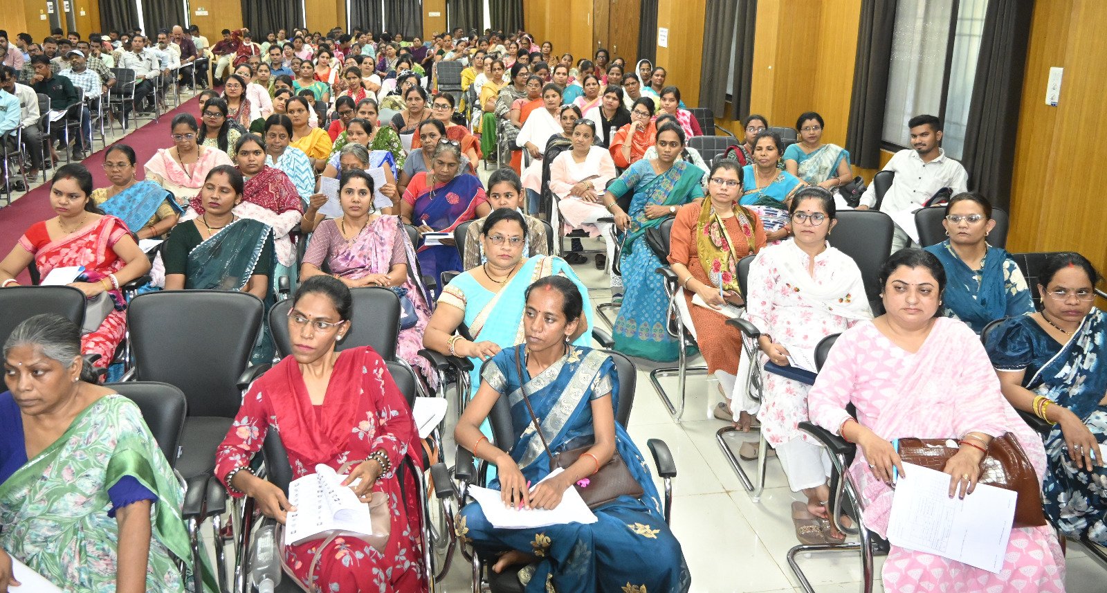 Durg : भिलाई निगम में लोकल एवं सामान्य निर्वाचन को लेकर सुपरवाइजर और बीएलओ को दिया गया प्रशिक्षण