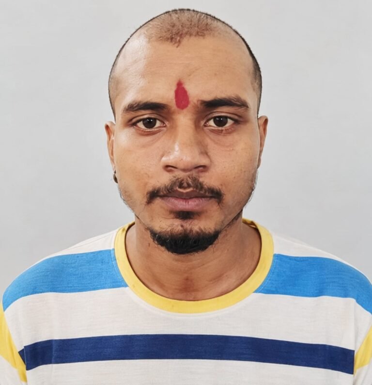 Durg : हत्या के प्रकरण में फरार आरोपी की गिरफ्तारी हेतु ₹10,000 का इनाम घोषित, सूचना देने वाले की पहचान रखी जाएगी गोपनीय