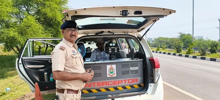 Durg : इंटरसेप्टर वाहन से तेज रफ्तार वाहन चालकों पर यातायात पुलिस की सतत निगरानी , 9 माह में कुल 9,216 वाहन चालकों पर की गयी कार्यवाही। तेज रफ्तार, प्रेशर हॉर्न, बिना हेलमेट एवं शराब सेवन कर वाहन चलाने वालों पर लगातार की जा रही कार्यवाही।
