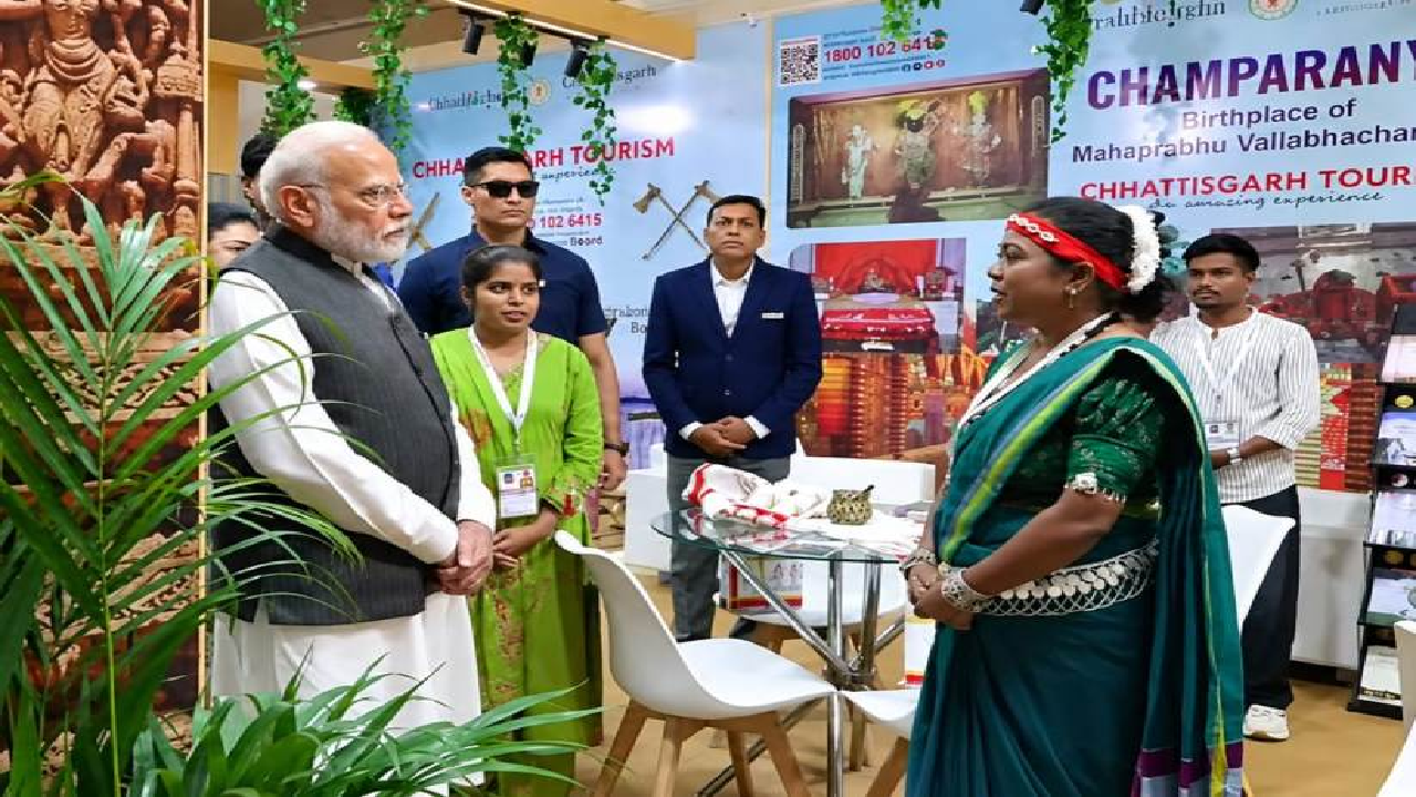 CG : प्रधानमंत्री नरेंद्र मोदी से रूबरू हुईं छत्तीसगढ़ की महिला उद्यमी हीना …